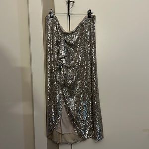 Express Champagne Gold Sequin Midi Skirt